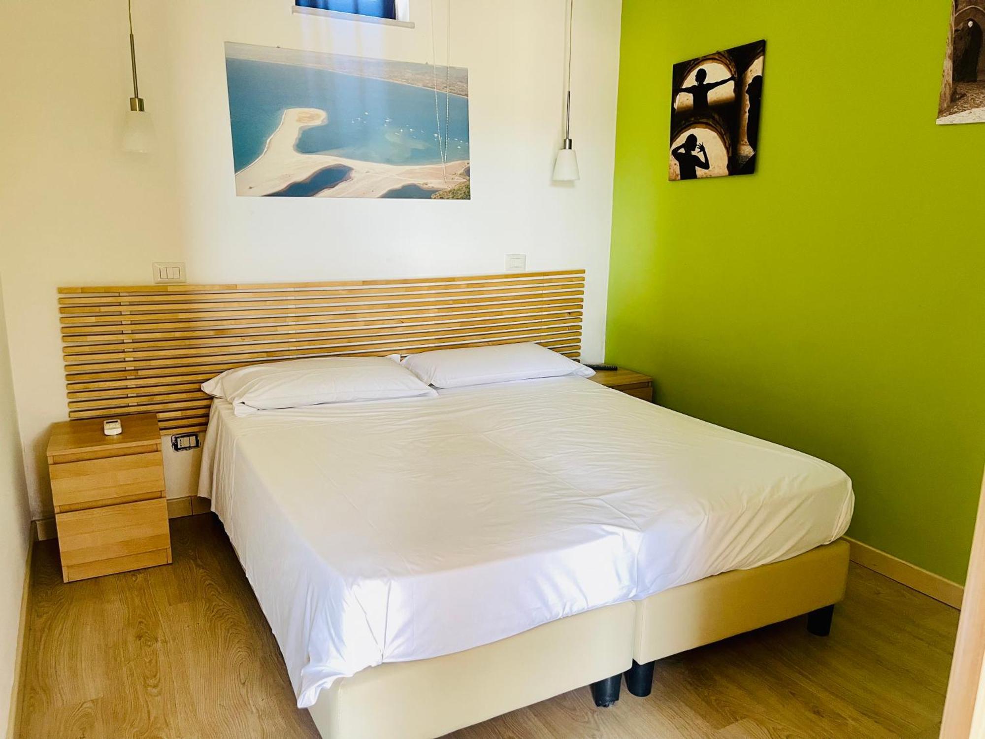 Borgo Camicia In Bed and Breakfast Barcellona-Pozzo di Gotto Exteriör bild