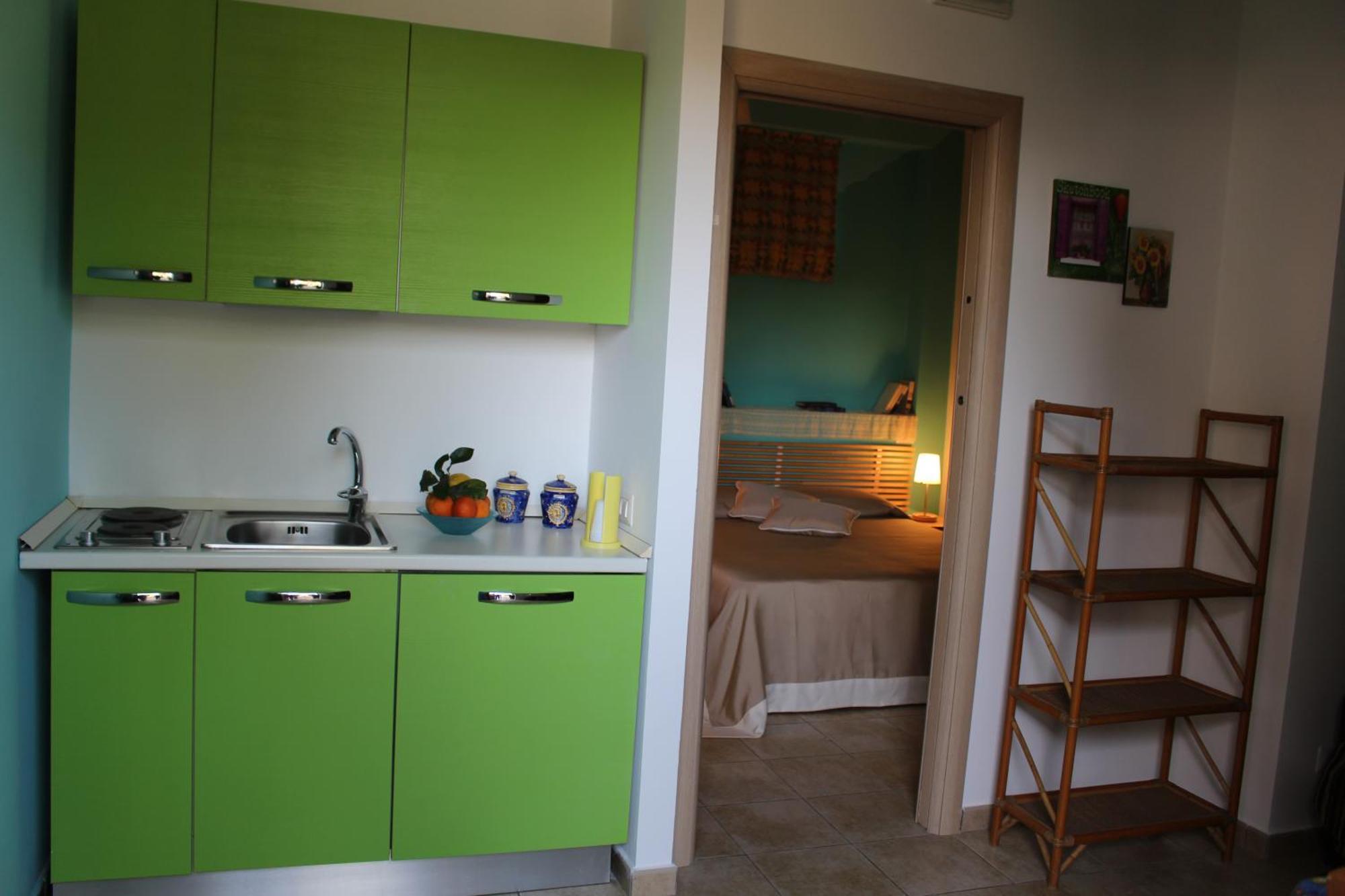 Borgo Camicia In Bed and Breakfast Barcellona-Pozzo di Gotto Rum bild
