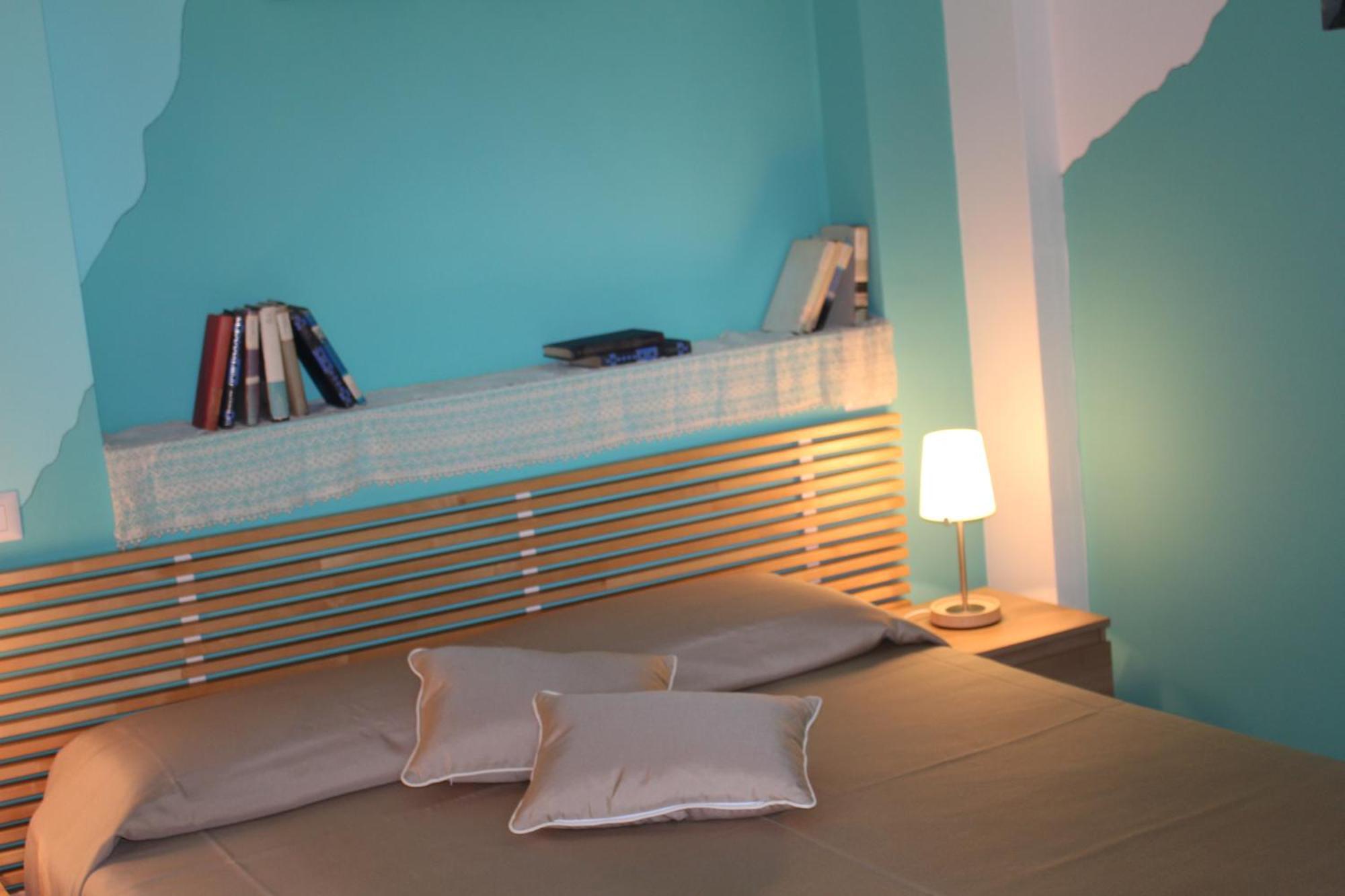 Borgo Camicia In Bed and Breakfast Barcellona-Pozzo di Gotto Rum bild